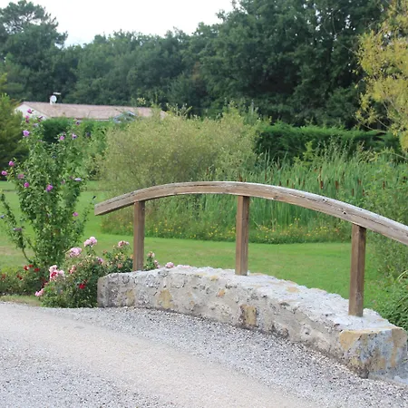 酒店 La Premesquoise 3*